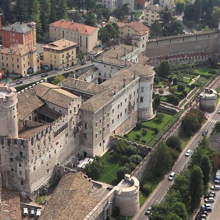 Al Consiglio Appartamento Trento Esterno foto