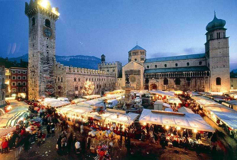 Al Consiglio Appartamento Trento Esterno foto